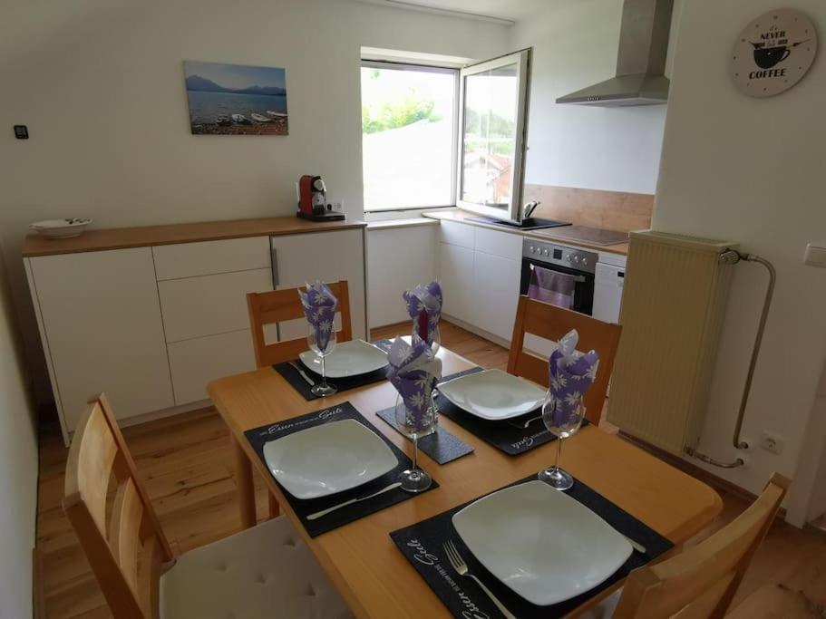 Wohnung Mit Ausblick Im Allgaeu Mit 2 Schlafzimmern マルクトオーバードルフ エクステリア 写真